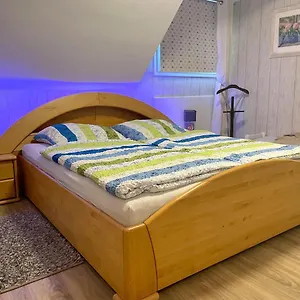 ferienwohnung-koln-poll.topcolognehotels.com/